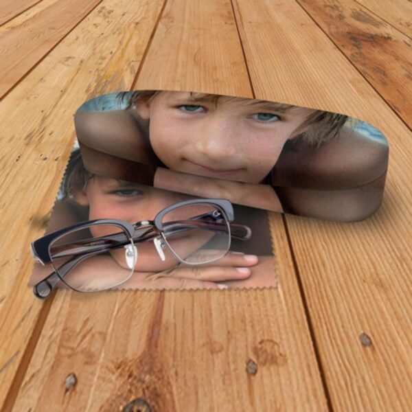 il_fullxfull.1759064394_7tig.jpg Custom Glasses Case with Photo for Durable Women's Eyewear Protection Gift